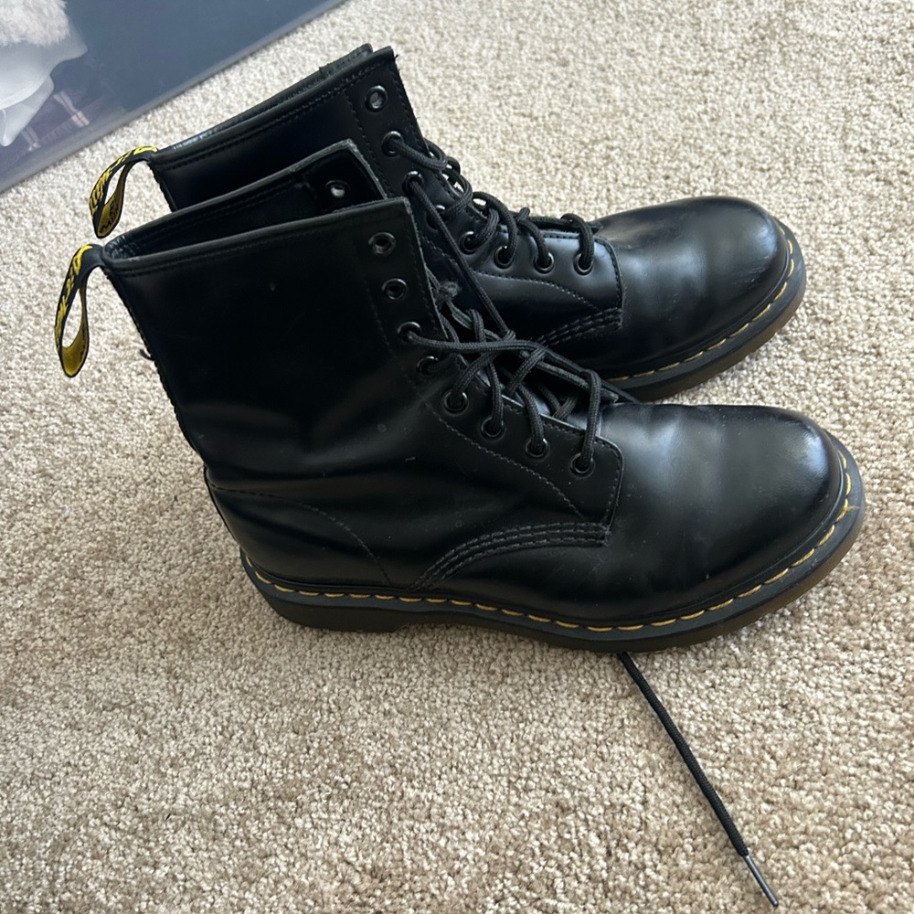 Dr. Martens Classic Boots